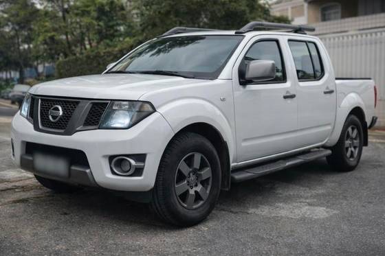 NISSAN FRONTIER 2.5 SV ATTACK 4X4 CD TURBO ELETRONIC DIESEL 4P AUTOMÁTICO